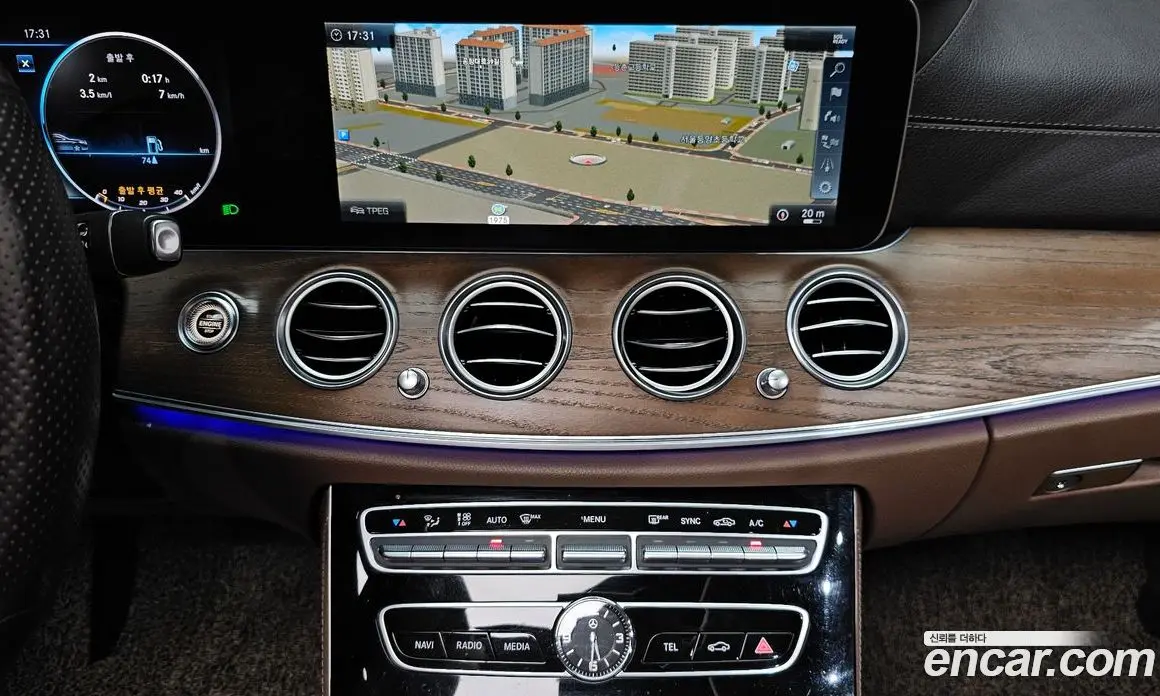 Mercedes-Benz E-Class 2018 2.0 автомат (гидро), фото 13 Mercedes-Benz E-Class 2018 2.0 автомат (гидро), фото 13