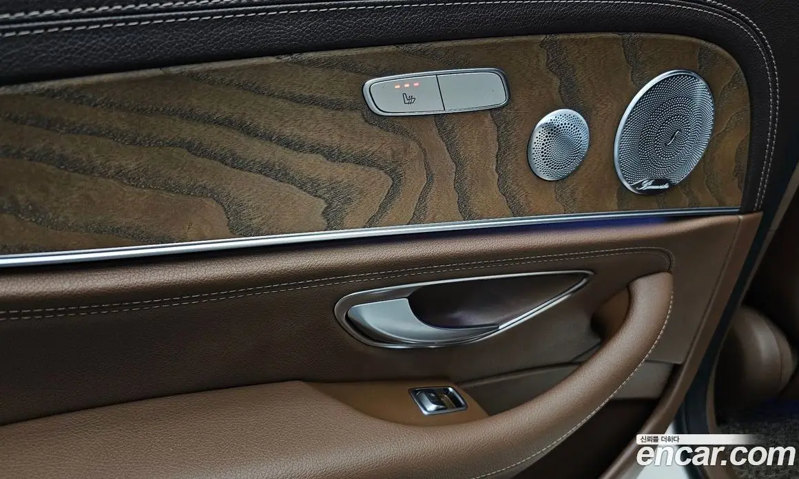 Mercedes-Benz E-Class 2018 2.0 автомат (гидро), фото 19 Mercedes-Benz E-Class 2018 2.0 автомат (гидро), фото 19