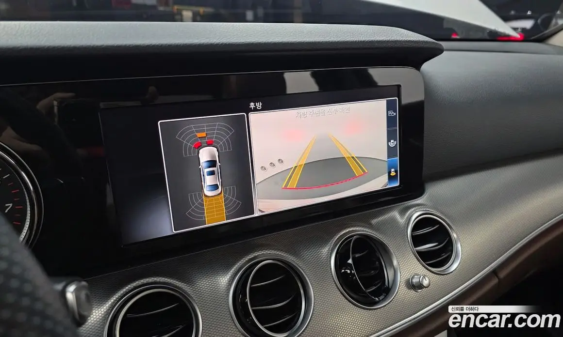 Mercedes-Benz E-Class 2018 2.0 автомат (гидро), фото 15 Mercedes-Benz E-Class 2018 2.0 автомат (гидро), фото 15
