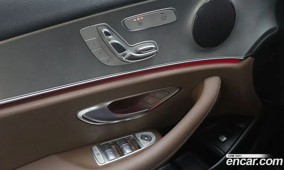 Mercedes-Benz E-Class 2018 2.0 автомат (гидро), фото 16 Mercedes-Benz E-Class 2018 2.0 автомат (гидро), фото 16