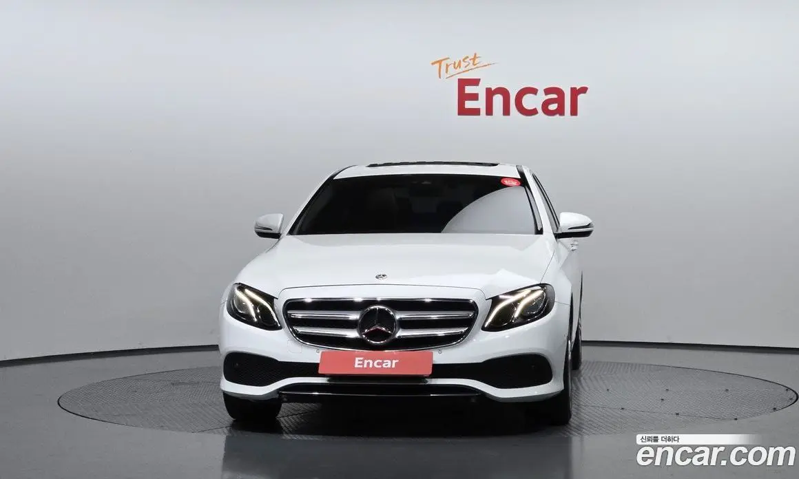 Mercedes-Benz E-Class 2018 2.0 автомат (гидро), фото 3 Mercedes-Benz E-Class 2018 2.0 автомат (гидро), фото 3
