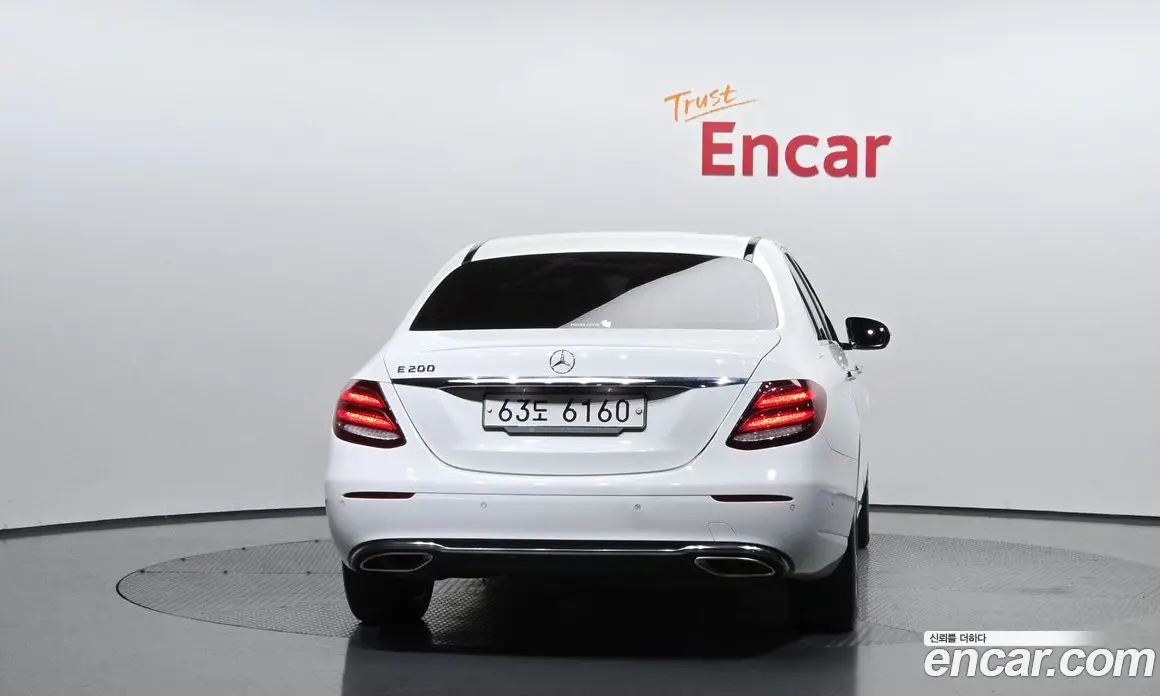 Mercedes-Benz E-Class 2018 2.0 автомат (гидро), фото 4 Mercedes-Benz E-Class 2018 2.0 автомат (гидро), фото 4