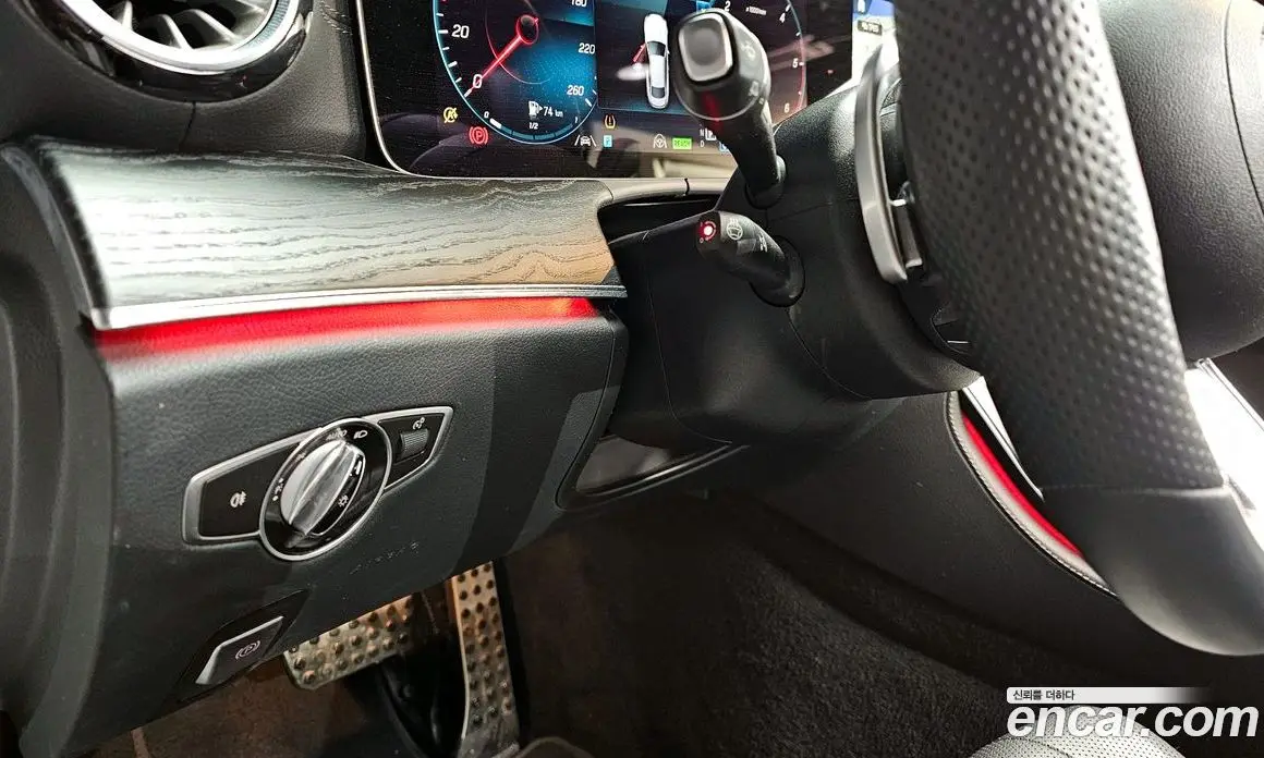 Mercedes-Benz E-Class 2022 2.0 автомат (гидро), фото 13