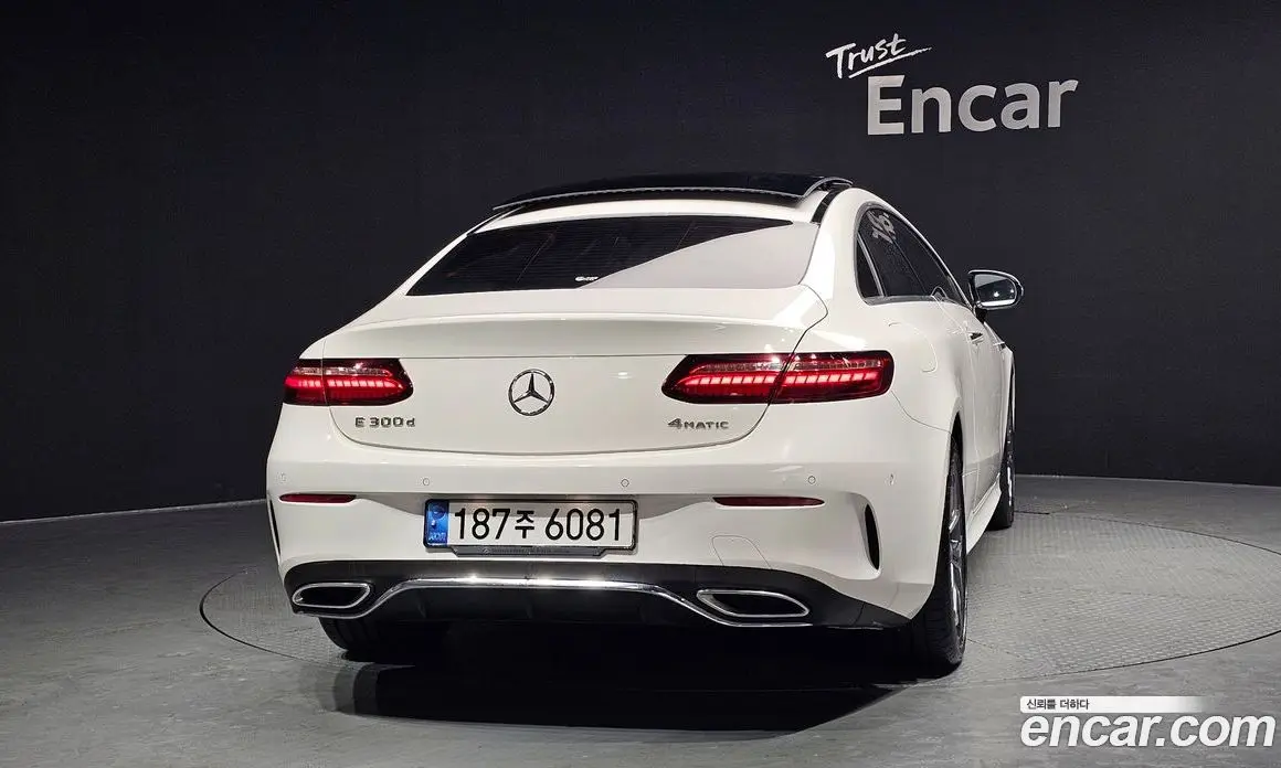 Mercedes-Benz E-Class 2022 2.0 автомат (гидро), фото 4