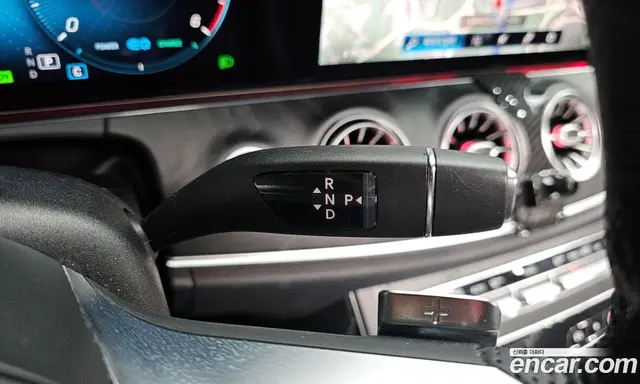 Mercedes-Benz E-Class 2022 2.0 автомат (гидро), миниатюра 9