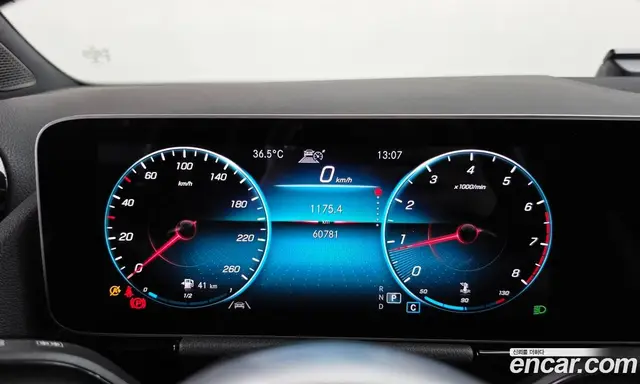 Mercedes-Benz GLA-Class 2020 2.0 автомат (гидро), миниатюра 8 Mercedes-Benz GLA-Class 2020 2.0 автомат (гидро), миниатюра 8