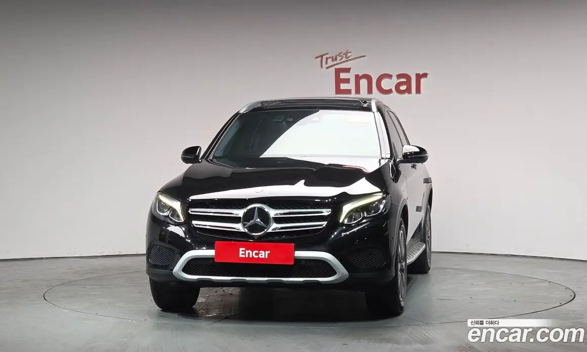 Mercedes-Benz GLC-Class 2018 2.0 автомат (гидро), фото 2 Mercedes-Benz GLC-Class 2018 2.0 автомат (гидро), фото 2