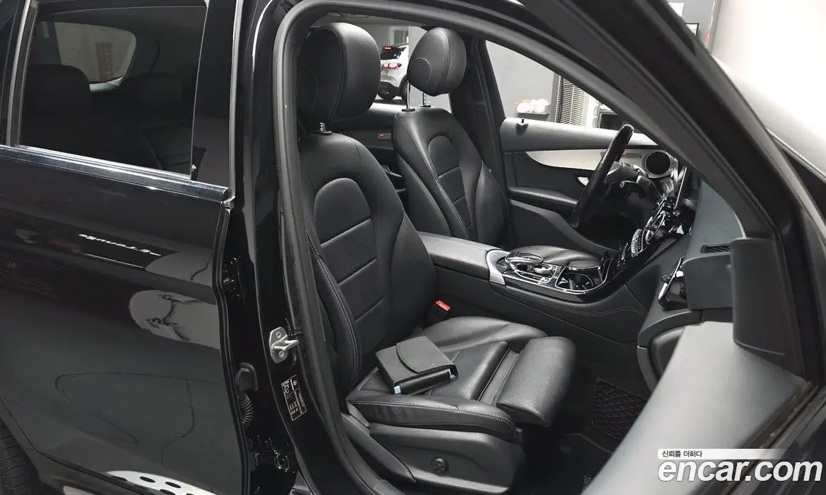 Mercedes-Benz GLC-Class 2018 2.0 автомат (гидро), фото 11 Mercedes-Benz GLC-Class 2018 2.0 автомат (гидро), фото 11