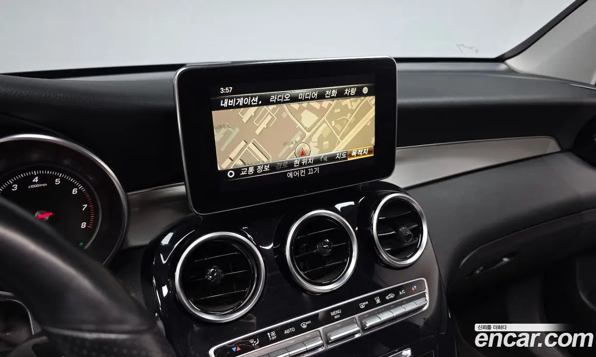 Mercedes-Benz GLC-Class 2018 2.0 автомат (гидро), фото 14 Mercedes-Benz GLC-Class 2018 2.0 автомат (гидро), фото 14