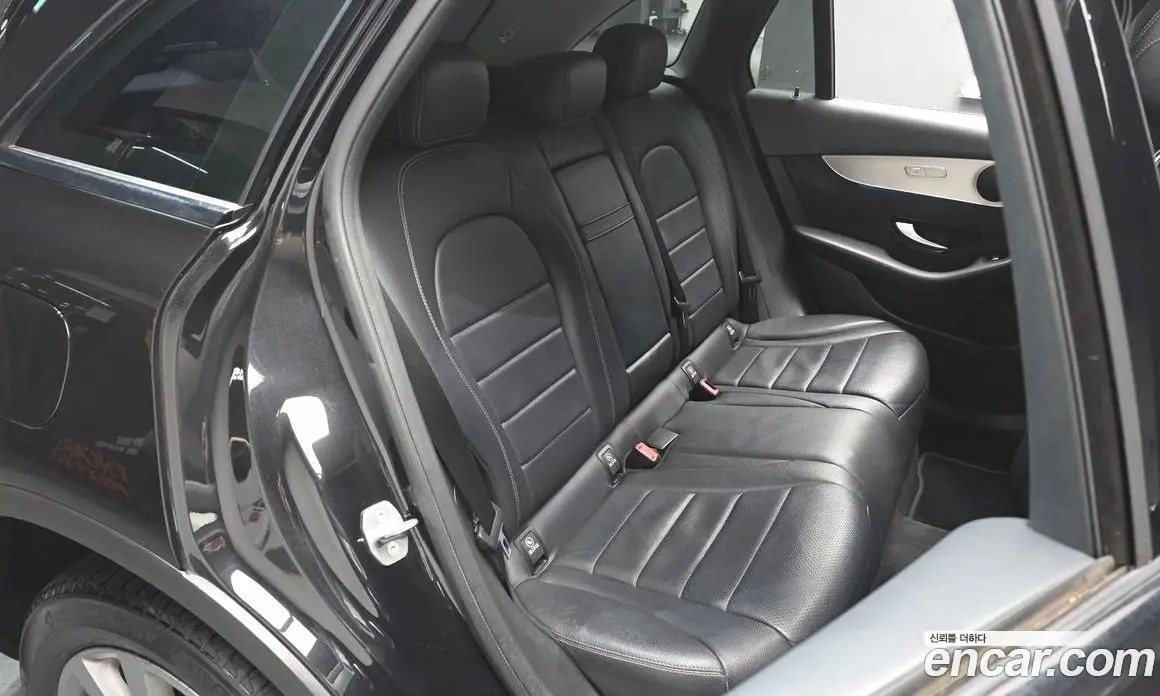 Mercedes-Benz GLC-Class 2018 2.0 автомат (гидро), фото 10 Mercedes-Benz GLC-Class 2018 2.0 автомат (гидро), фото 10
