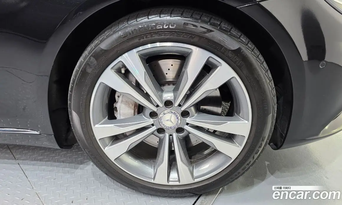 Mercedes-Benz S-Class 2014 4.7 автомат (гидро), фото 5 Mercedes-Benz S-Class 2014 4.7 автомат (гидро), фото 5