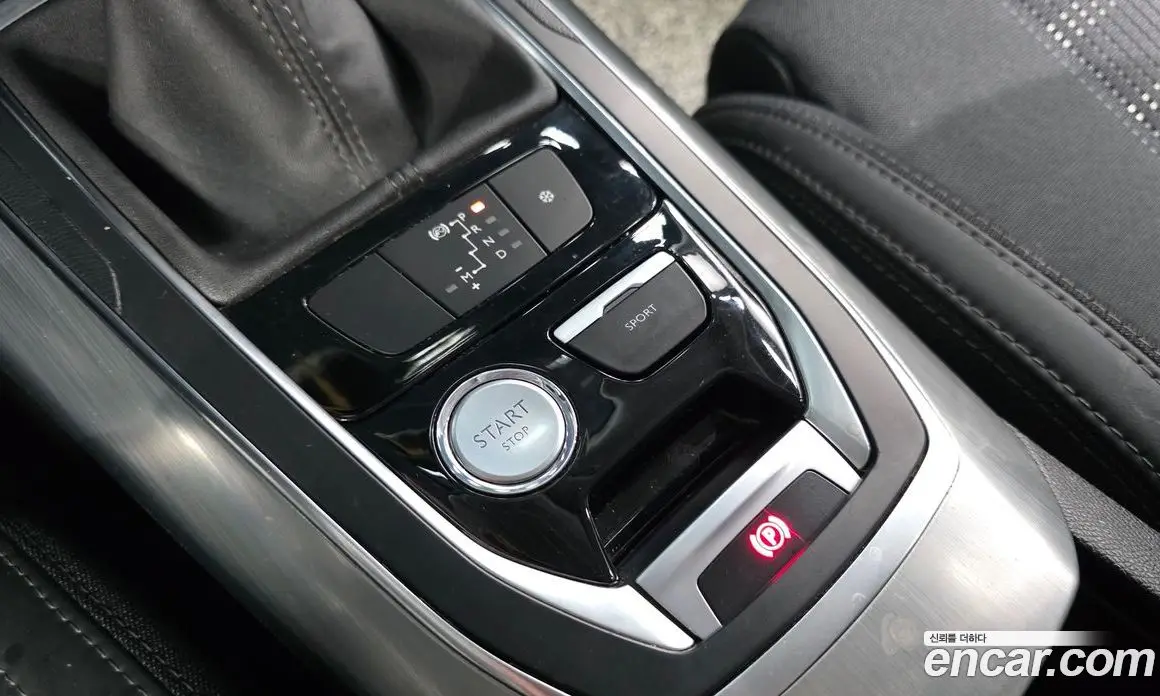 Peugeot 308 2018 1.6 автомат (гидро), фото 16 Peugeot 308 2018 1.6 автомат (гидро), фото 16