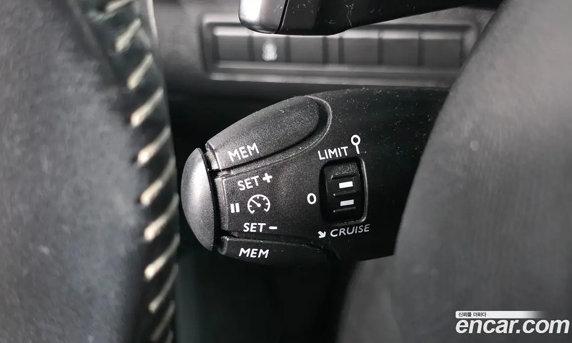 Peugeot 308 2018 1.6 автомат (гидро), фото 17 Peugeot 308 2018 1.6 автомат (гидро), фото 17