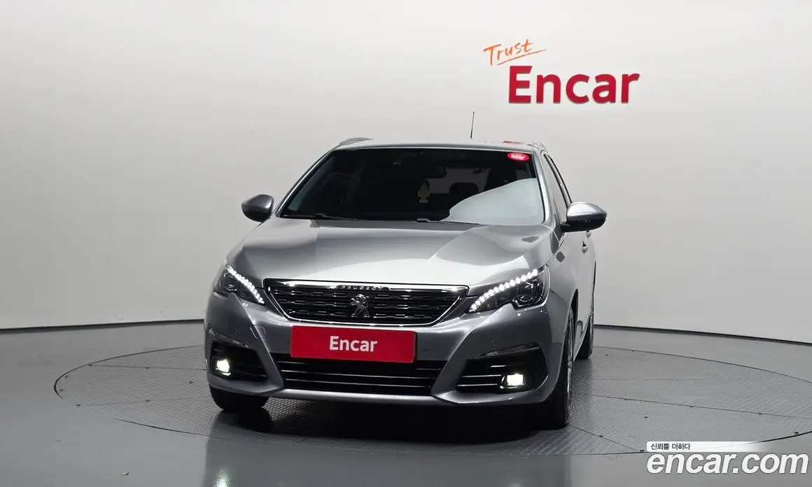 Peugeot 308 2018 1.6 автомат (гидро), фото 3 Peugeot 308 2018 1.6 автомат (гидро), фото 3