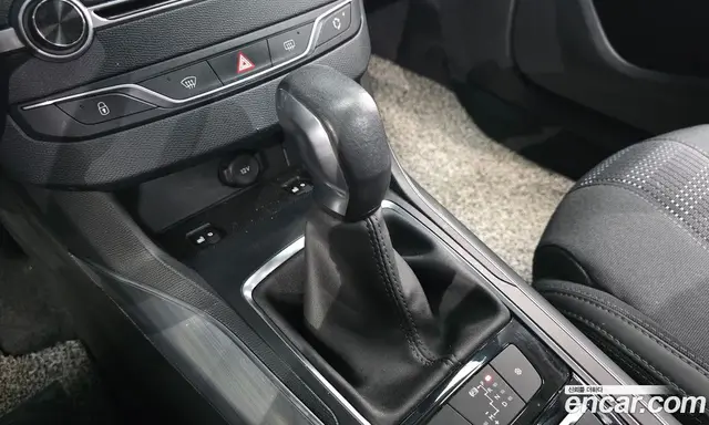 Peugeot 308 2018 1.6 автомат (гидро), миниатюра 9 Peugeot 308 2018 1.6 автомат (гидро), миниатюра 9