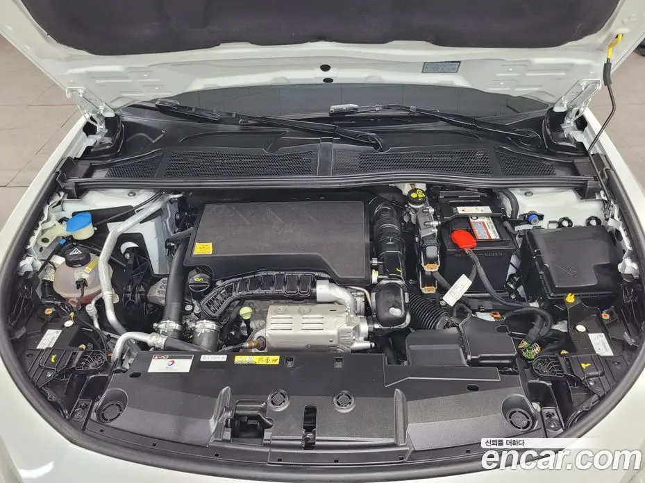 Peugeot 408 2023 1.2 автомат (гидро), фото 20 Peugeot 408 2023 1.2 автомат (гидро), фото 20