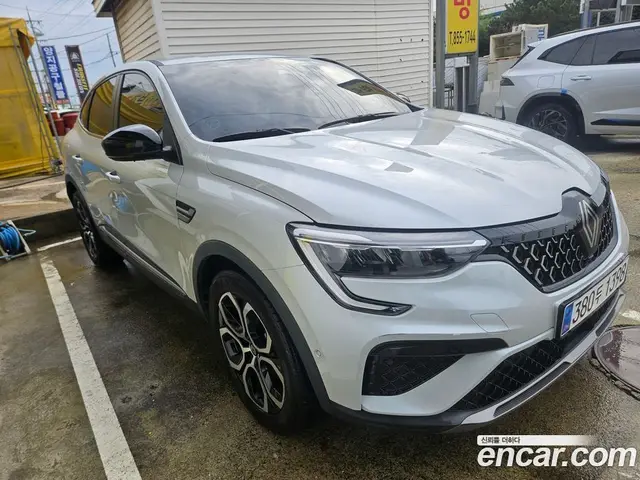 Renault (Samsung) Arkana 2024 1.6 автомат (гидро), миниатюра 6 Renault (Samsung) Arkana 2024 1.6 автомат (гидро), миниатюра 6