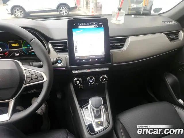 Renault (Samsung) Arkana 2024 1.6 автомат (гидро), миниатюра 8 Renault (Samsung) Arkana 2024 1.6 автомат (гидро), миниатюра 8
