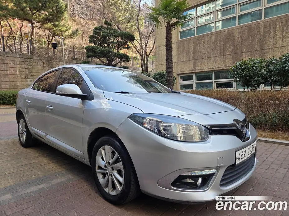 Renault (Samsung) SM3 2015 1.6 автомат (гидро), фото 5 Renault (Samsung) SM3 2015 1.6 автомат (гидро), фото 5