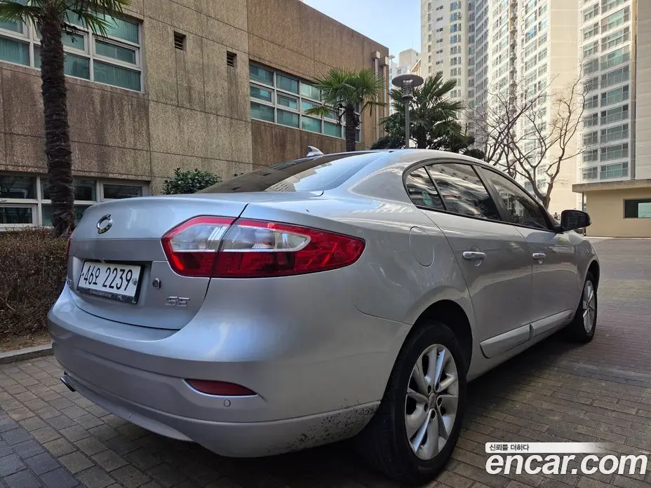 Renault (Samsung) SM3 2015 1.6 автомат (гидро), фото 6 Renault (Samsung) SM3 2015 1.6 автомат (гидро), фото 6
