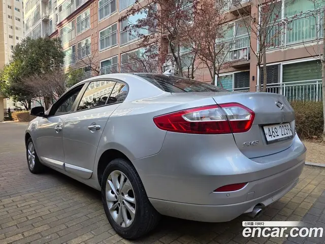 Renault (Samsung) SM3 2015 1.6 автомат (гидро), миниатюра 8 Renault (Samsung) SM3 2015 1.6 автомат (гидро), миниатюра 8