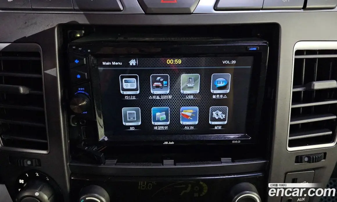 SsangYong Korando 2013 2.0 автомат (гидро), фото 18