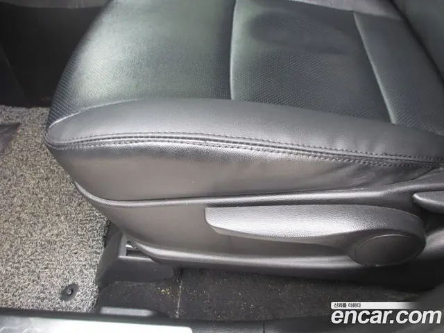 SsangYong Korando 2014 2.0 автомат (гидро), миниатюра 10