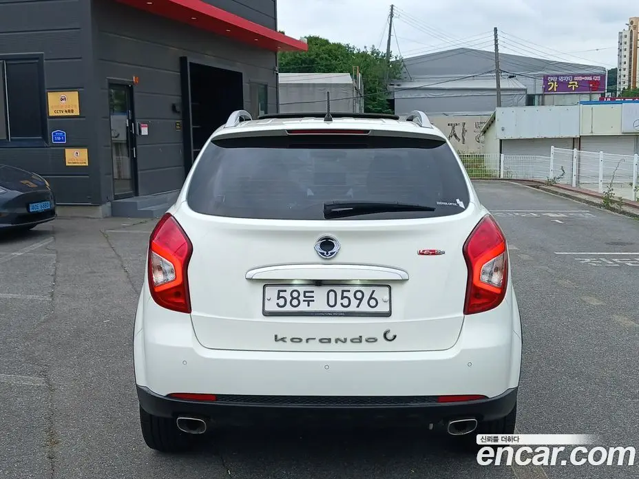 SsangYong Korando 2015 2.2 автомат (гидро), фото 4