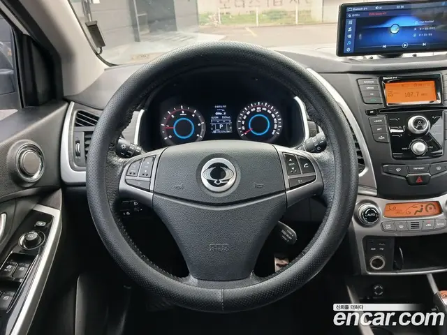 SsangYong Korando 2015 2.2 автомат (гидро), миниатюра 9