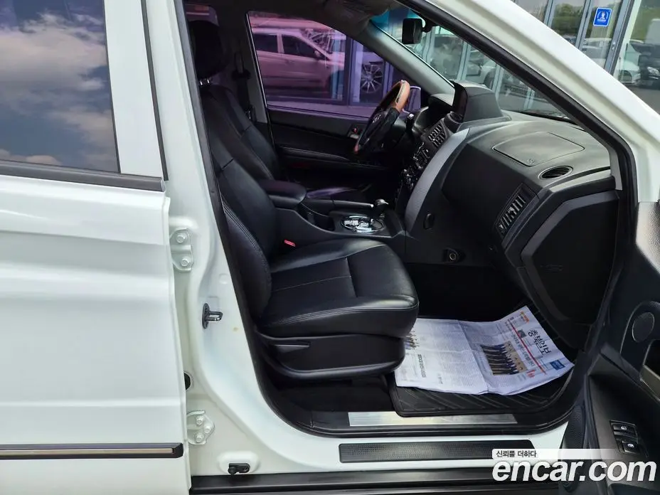 SsangYong Korando 2015 2.0 автомат (гидро), фото 16