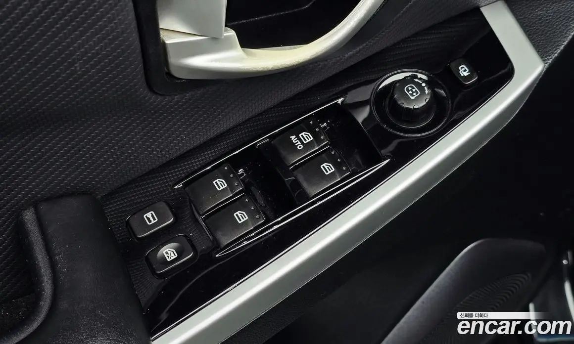 SsangYong Korando 2017 2.2 автомат (гидро), фото 15