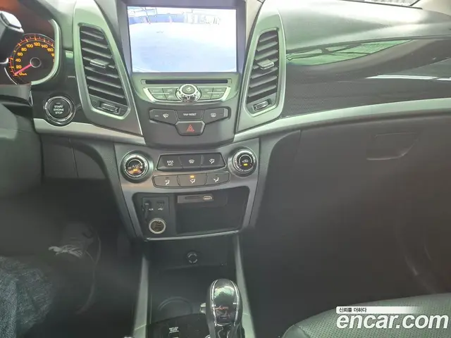 SsangYong Korando 2018 2.2 автомат (гидро), миниатюра 9