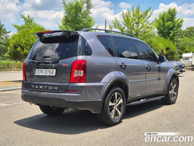 SsangYong Rexton 2015 2.2 автомат (гидро), миниатюра 3