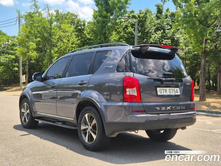 SsangYong Rexton 2015 2.2 автомат (гидро), фото 6