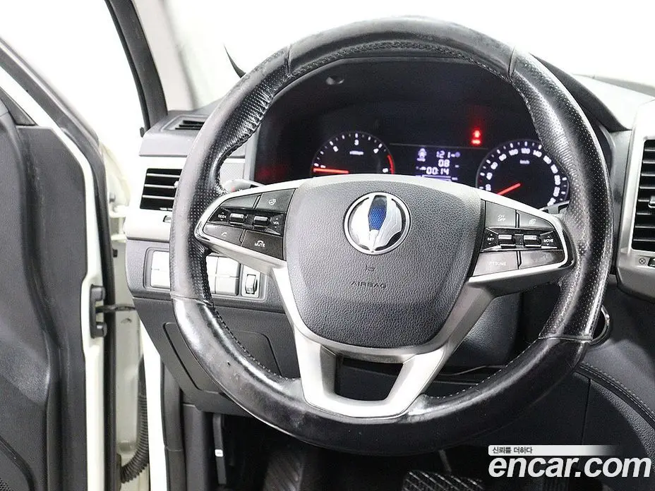 SsangYong Rexton 2018 2.2 автомат (гидро), фото 15