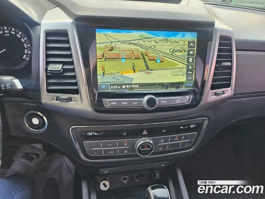 SsangYong Rexton 2018 2.2 автомат (гидро), фото 15