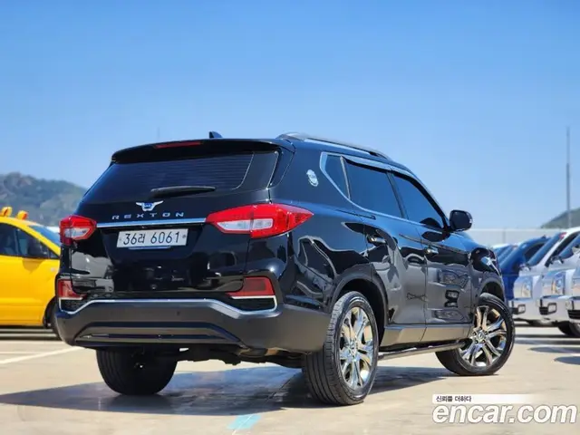 SsangYong Rexton 2018 2.2 автомат (гидро), миниатюра 2