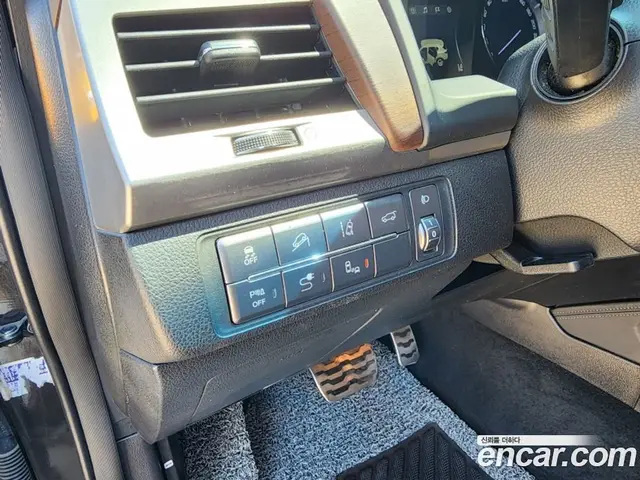 SsangYong Rexton 2018 2.2 автомат (гидро), миниатюра 8