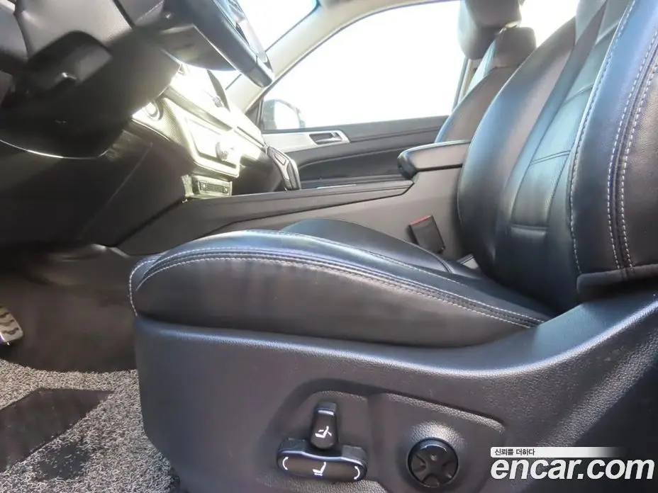 SsangYong Rexton 2021 2.2 автомат (гидро), фото 15 SsangYong Rexton 2021 2.2 автомат (гидро), фото 15