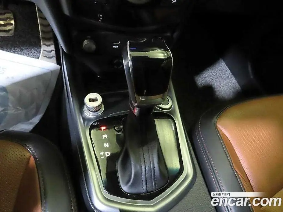SsangYong TIBOLI 2018 1.6 автомат (гидро), фото 12
