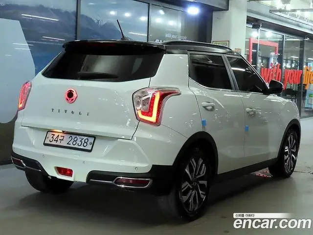SsangYong TIBOLI 2018 1.6 автомат (гидро), миниатюра 4