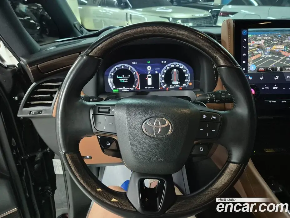 Toyota Alphard 2023 2.5 автомат (гидро), фото 14