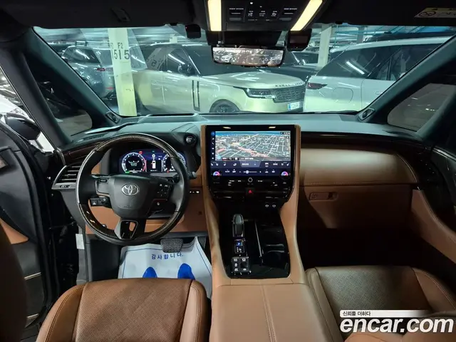 Toyota Alphard 2023 2.5 автомат (гидро), миниатюра 7
