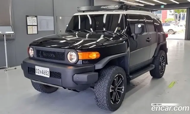 Toyota FJ Cruiser, 2010, 149 000 км Toyota FJ Cruiser, 2010, 149 000 км