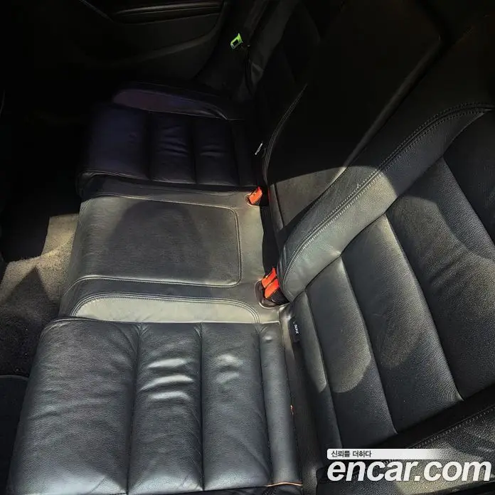 Volkswagen Golf 2010 2.0 автомат (гидро), фото 17