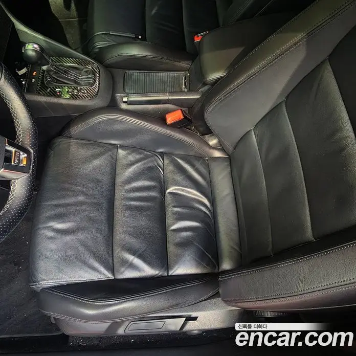 Volkswagen Golf 2010 2.0 автомат (гидро), фото 18