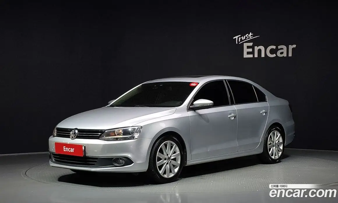 Volkswagen Jetta 2013 2.0 автомат (гидро), фото 1 Volkswagen Jetta 2013 2.0 автомат (гидро), фото 1
