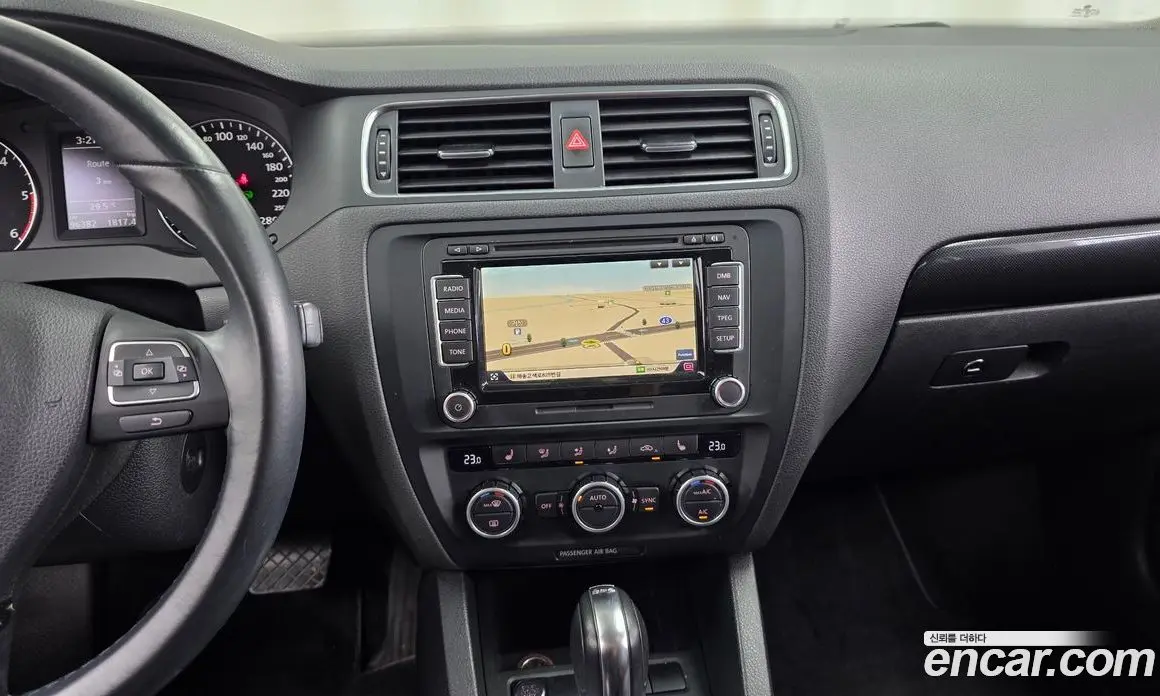 Volkswagen Jetta 2013 2.0 автомат (гидро), фото 14 Volkswagen Jetta 2013 2.0 автомат (гидро), фото 14