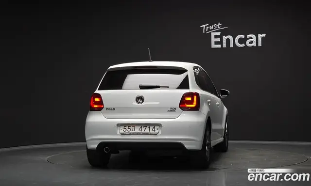 Volkswagen Polo 2015 1.4 автомат (гидро), миниатюра 4