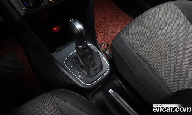 Volkswagen Polo 2015 1.4 автомат (гидро), миниатюра 9